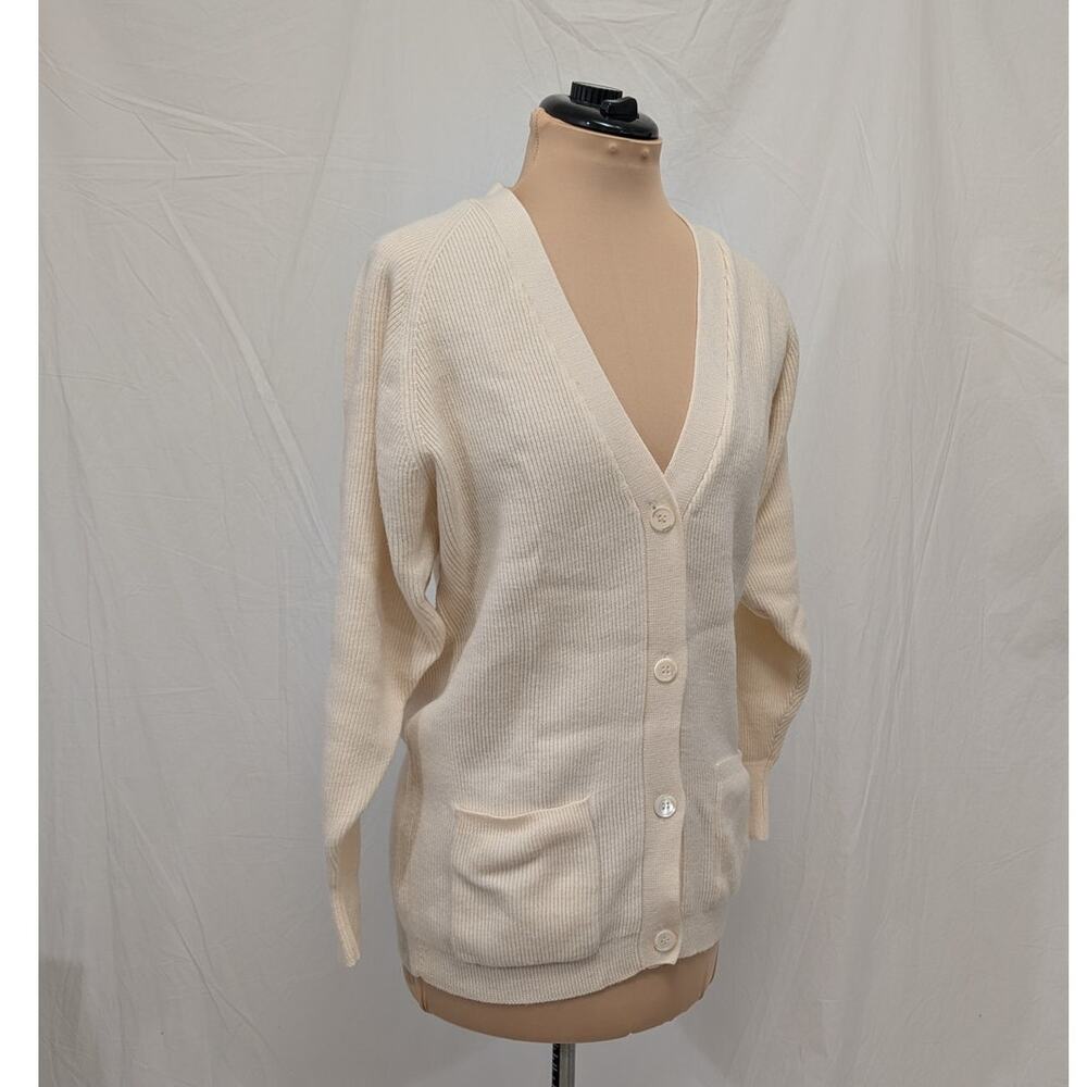 Nordstrom Town Square cream 100% merino wool cardigan, size M Made in Hong Kong